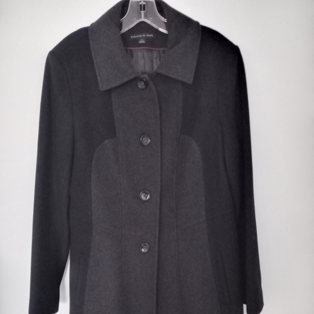 NWOT Pea Coat Style W/Flare Preston and York 100% Wool Coat